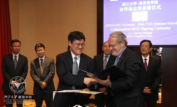 A33E2233（摄影卢绍庆）.jpg